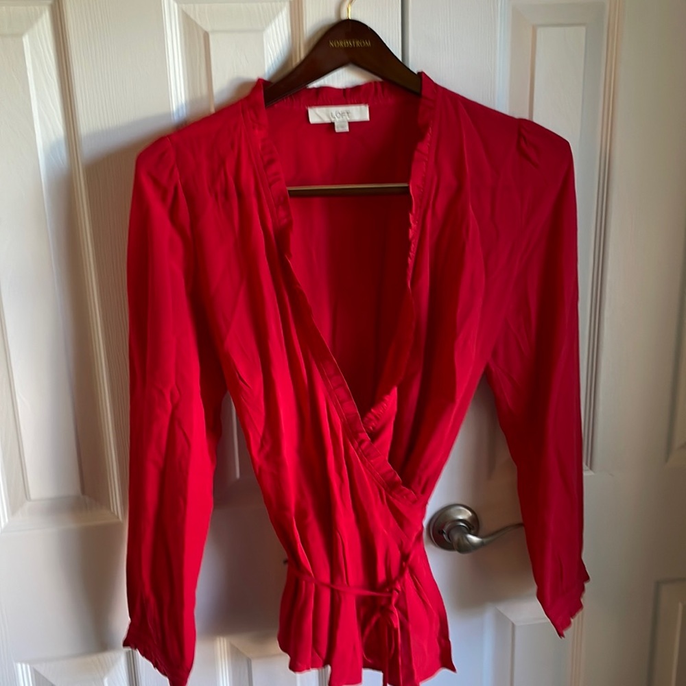 Loft wrap top